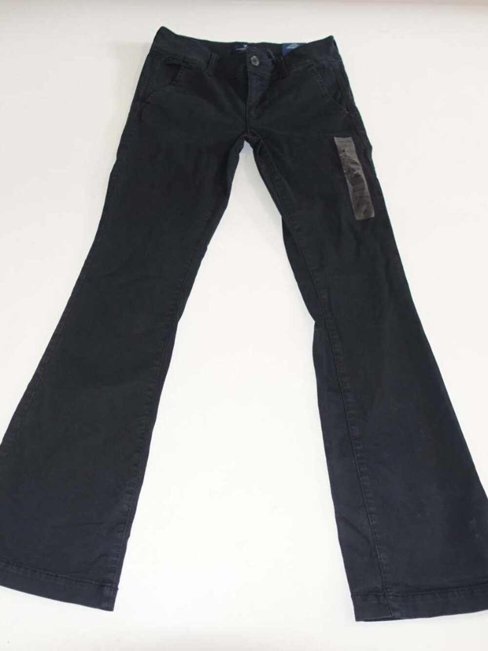 American Eagle Womens Kick Boot Cut Chino Pants Size 2 Regular NWT Black Stretch